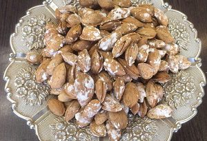 بادام شب عید . شرکت زرین بادام ۰۹۱۲۰۷۷۴۱۲۸